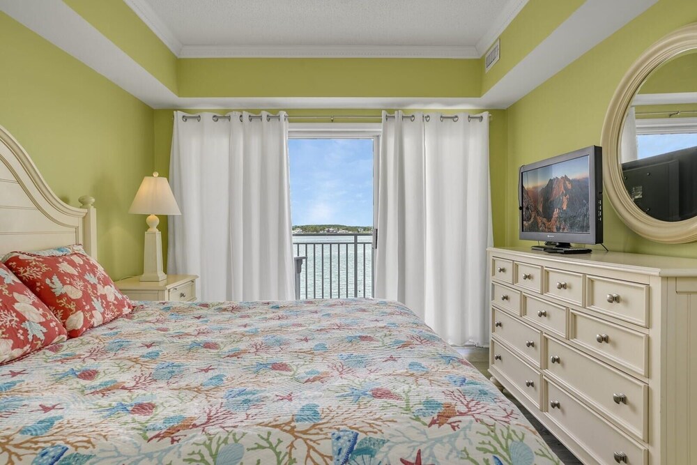 Bahia Vista I 508 4 Bedroom Condo by RedAwning view 2