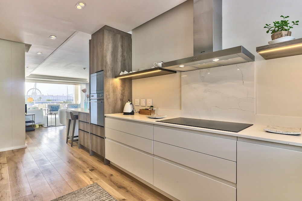 Superior Three Bedroom Apartment