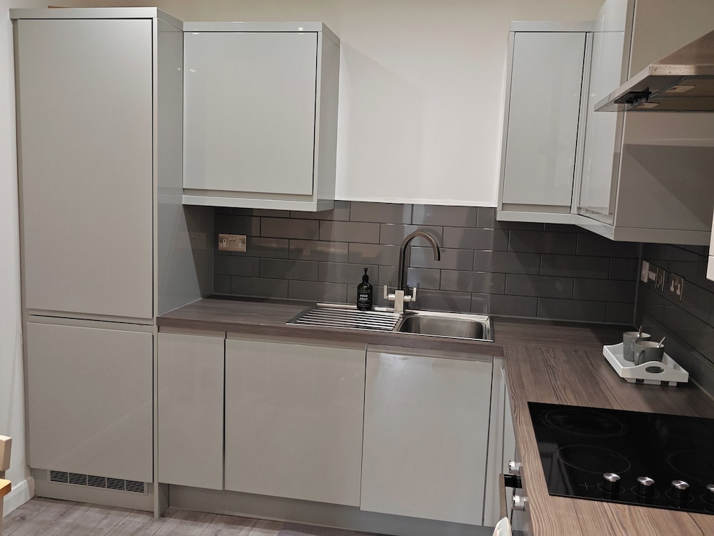 Modern 1Br Sleeps3 - City Centre Location