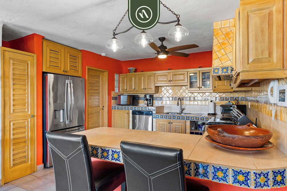 Mexican 2 BR Condo - Private Pool - Romantic Zone