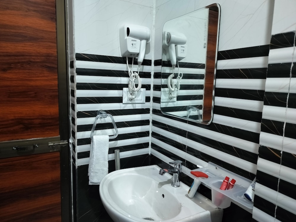 Narayans Residency