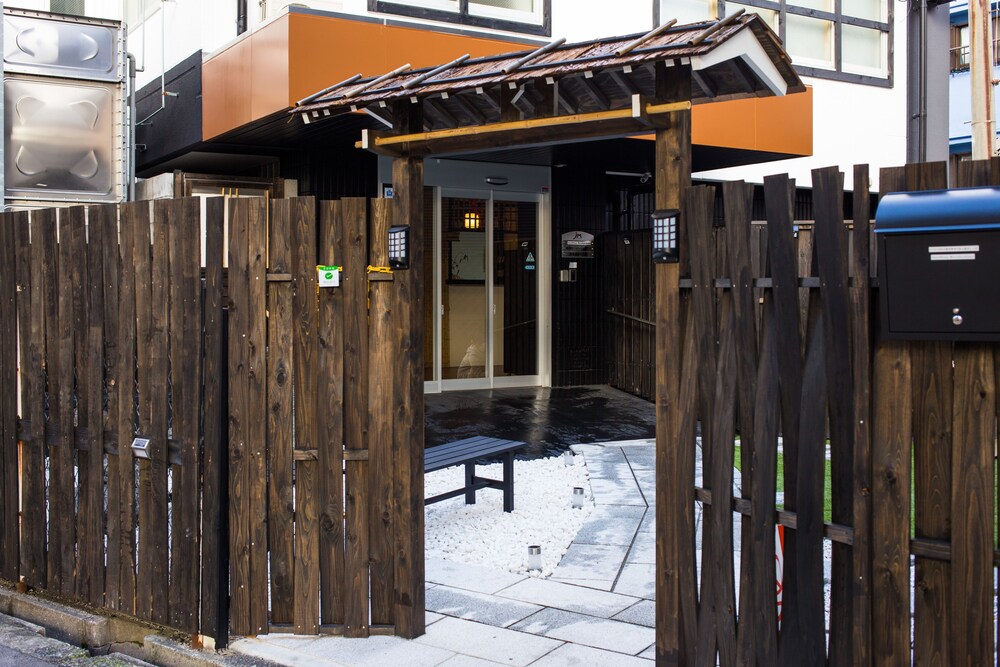 Merry Gate Osaka - Hostel