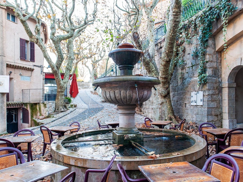 Photo 31