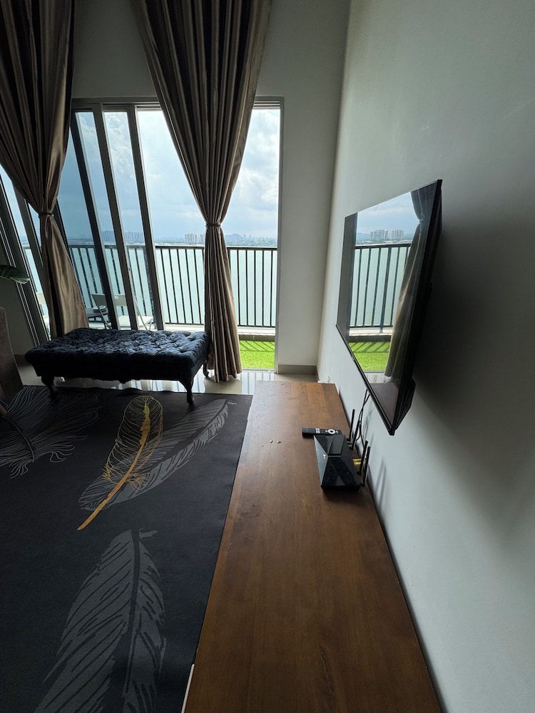 Skylake Residence Luxury Family Holiday