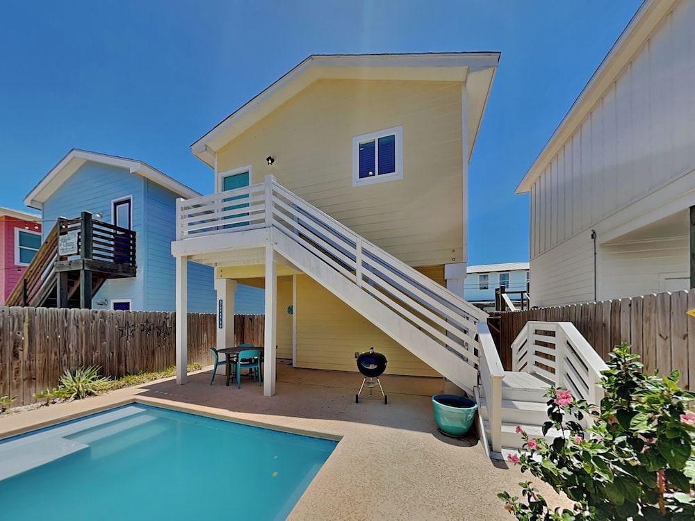 Coastal Zest by Silver Sands Vacation Rentals
