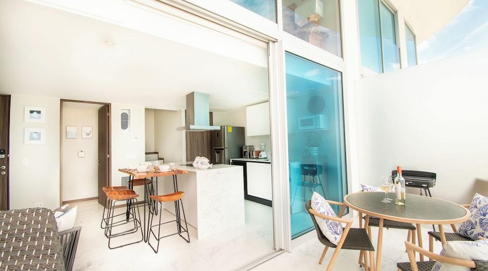 Condo Maritima 9U by Kivoya