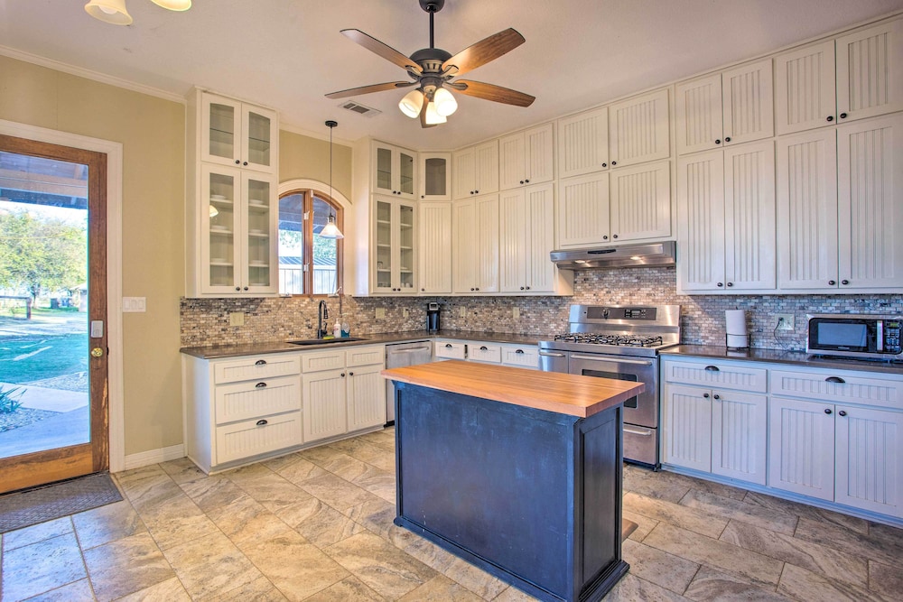 Gainesville Vacations - Charming Gainesville Retreat: Barn, Horses Welcome - Property Image 31