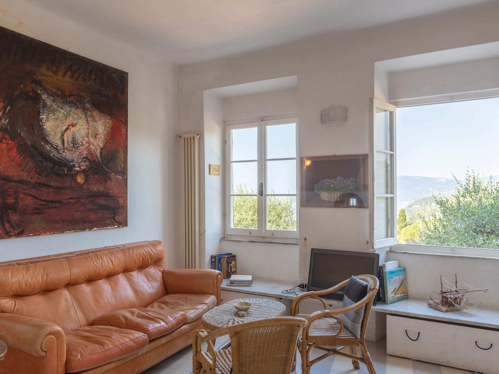 Luxurious Home Near the sea in Lerici view 5