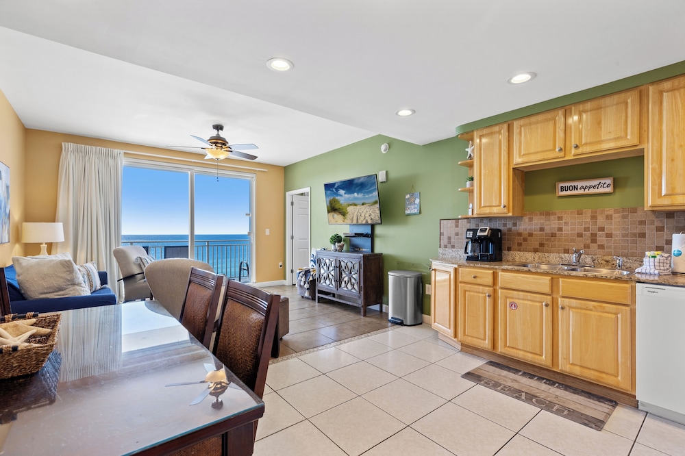 Anchor's Way! Come Visit Our Beautiful 2 BR, 2BA Oceanfront Retreat! Sleeps 6!