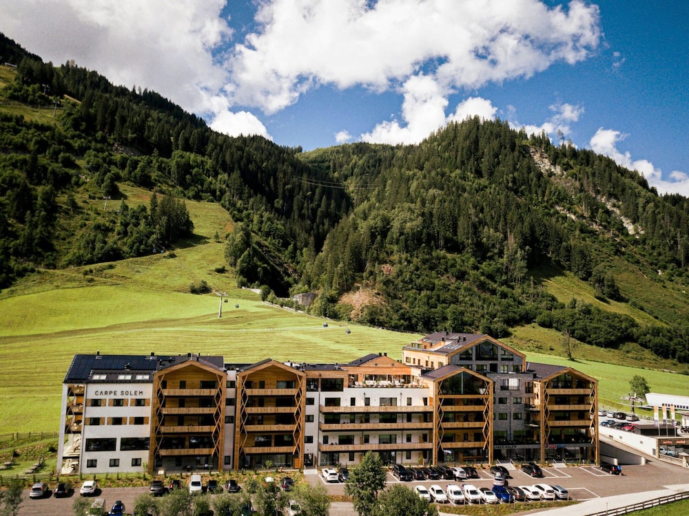 Nice Apartment With Balcony, Right on the Skislope