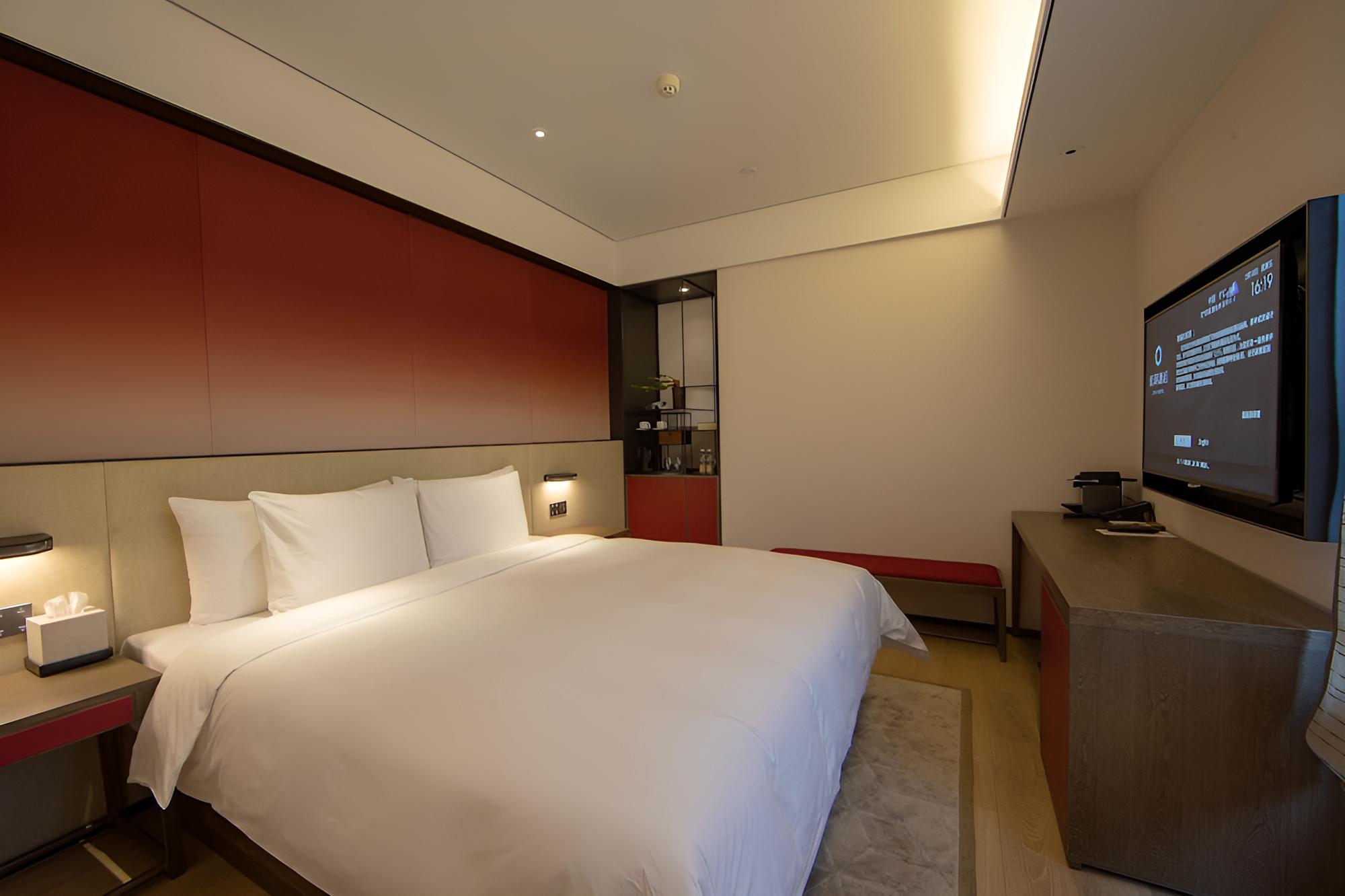 JOYA Shanghai Xujiahui Hotel
