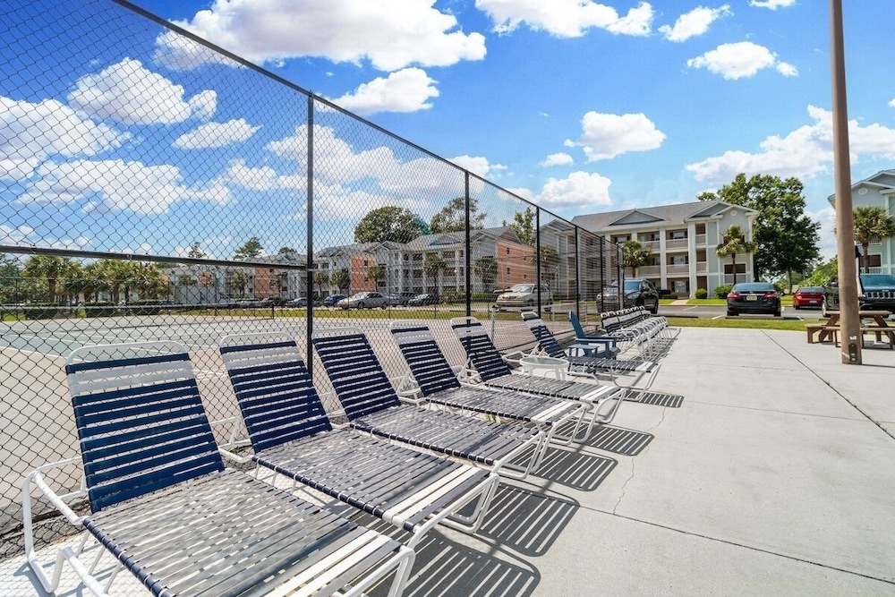Waterway Village 13h 2 Bedroom Condo