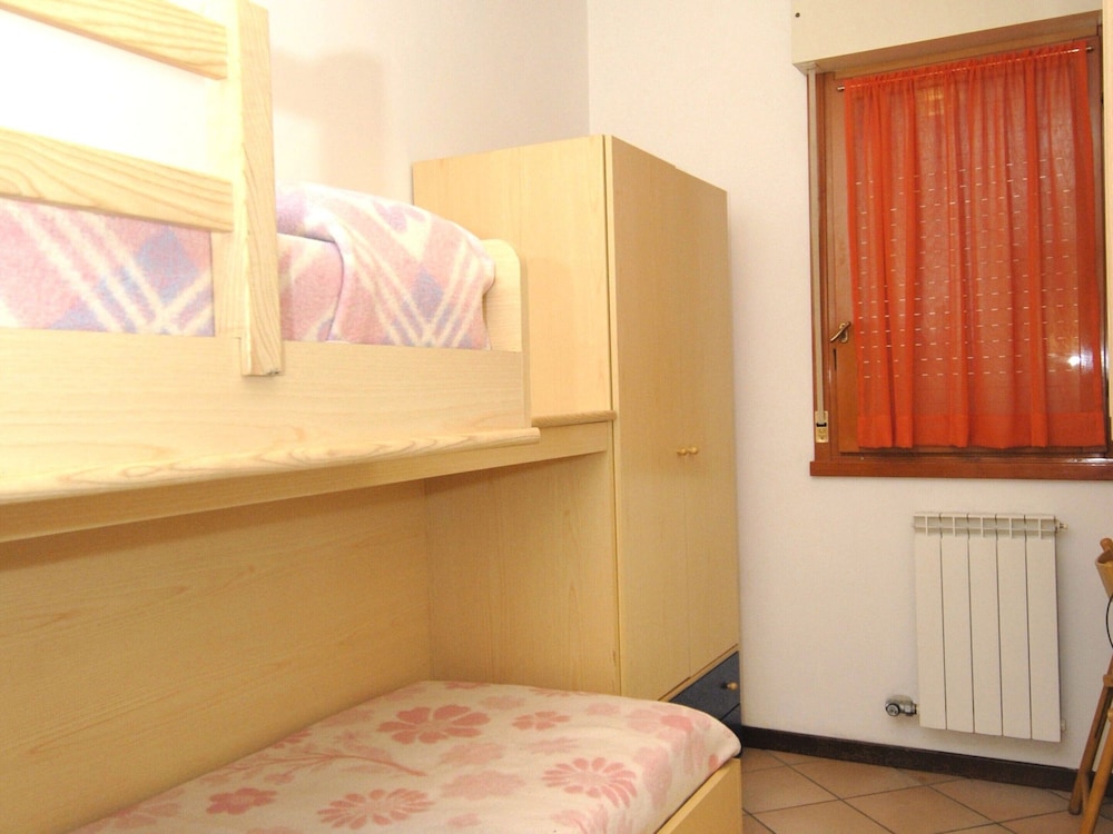 Sun Drenched Seaside Holiday Home with Pool near Venice photo 2