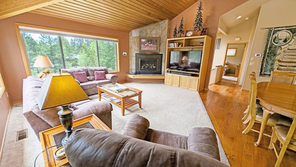 Foursome 2 4 Bedroom Home