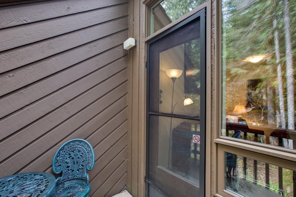Glacier Mt Baker Lodging