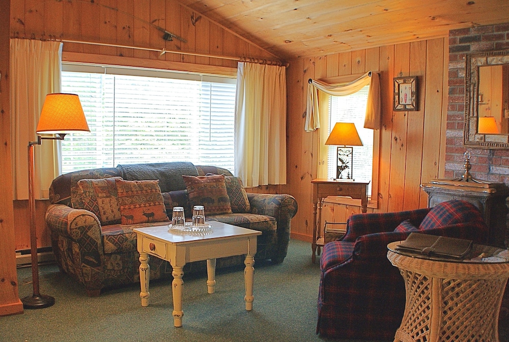 Greenville Inn at Moosehead Lake