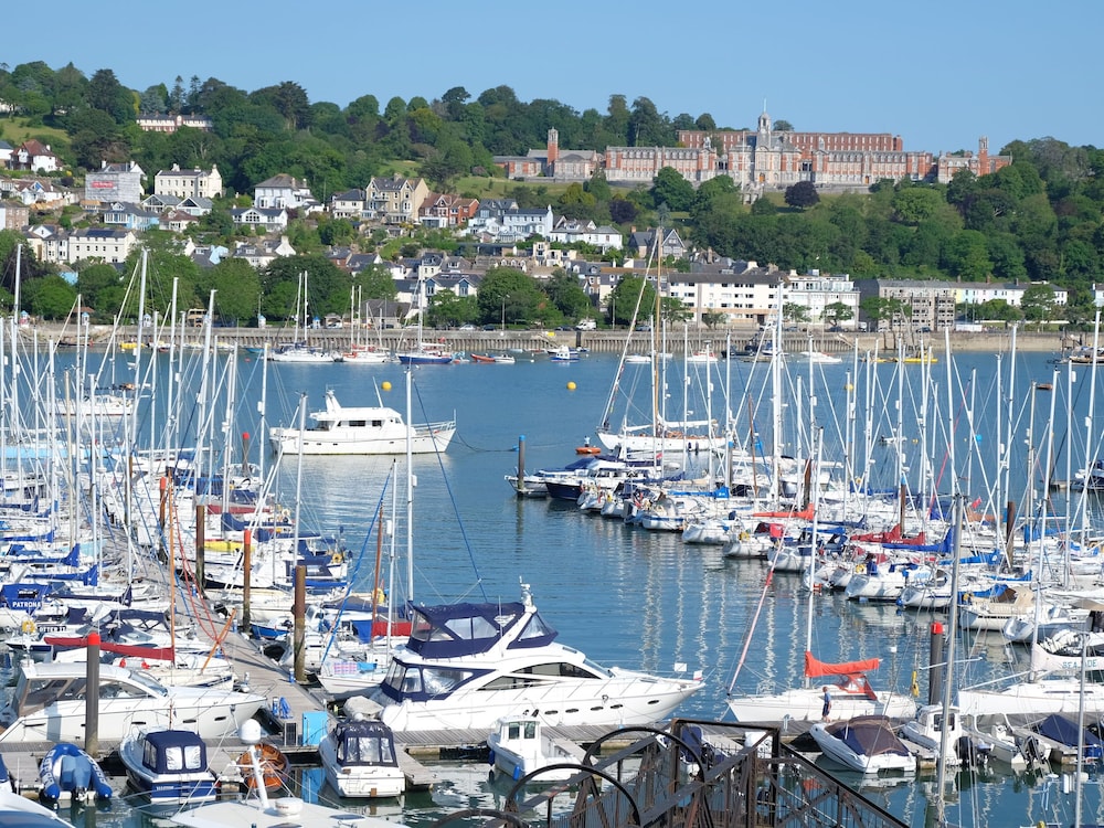 Sandquay View