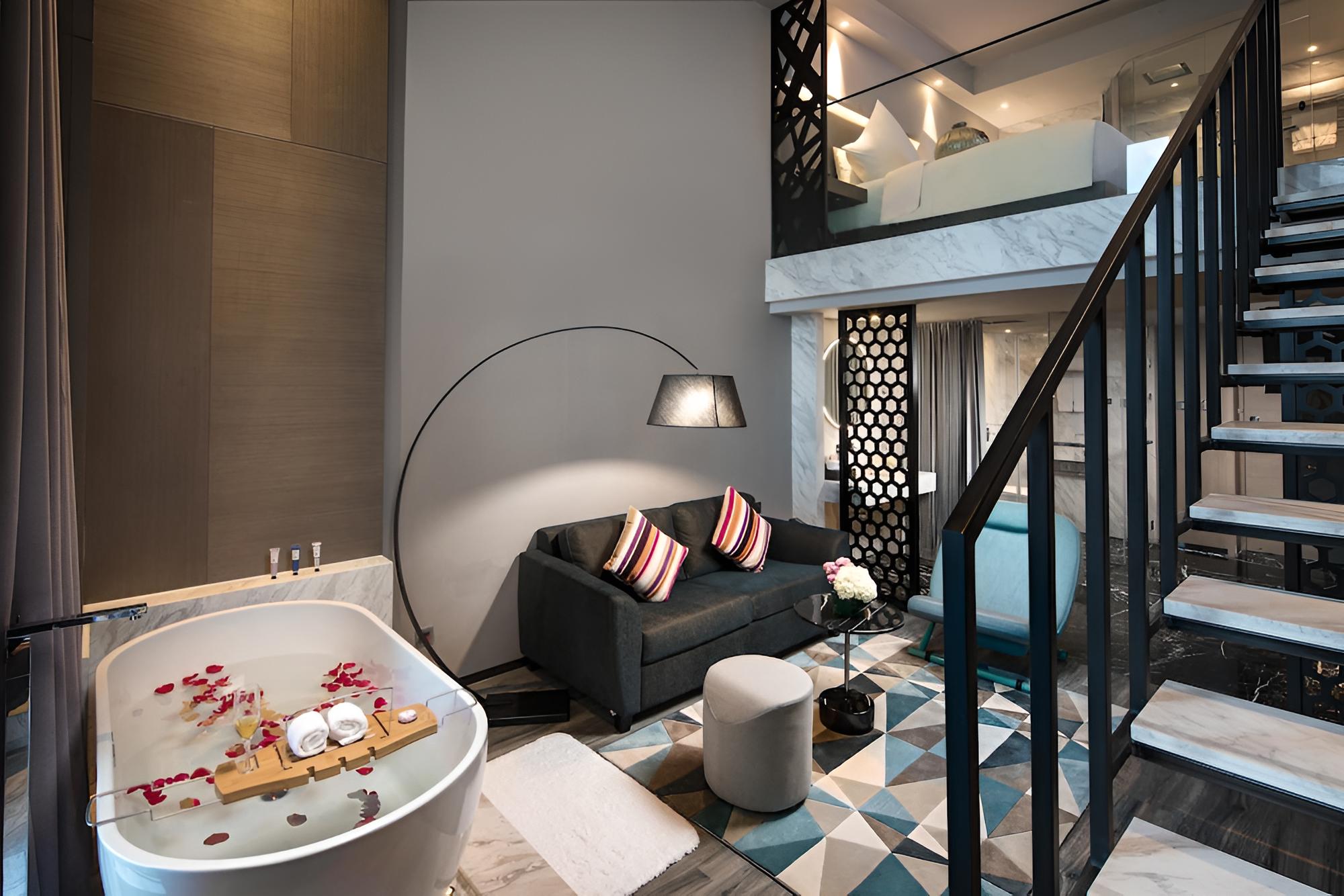 Ramada Encore by Wyndham Yangzhoudong Railway Station