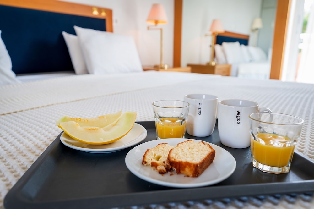 Jonathan Studio Apartments photo 3