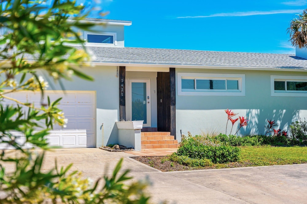 5435 Highway A1A