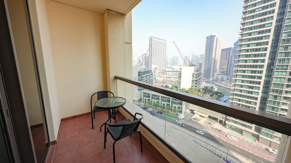 Premium 1 BR Stunning Marina & Sea Views
