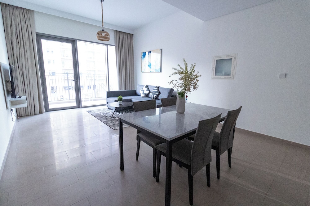 HAPPY SEASON I Park Heights 2 Dubai Hills 1BR