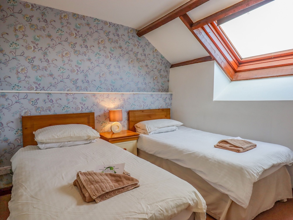 Acorn Cottage
