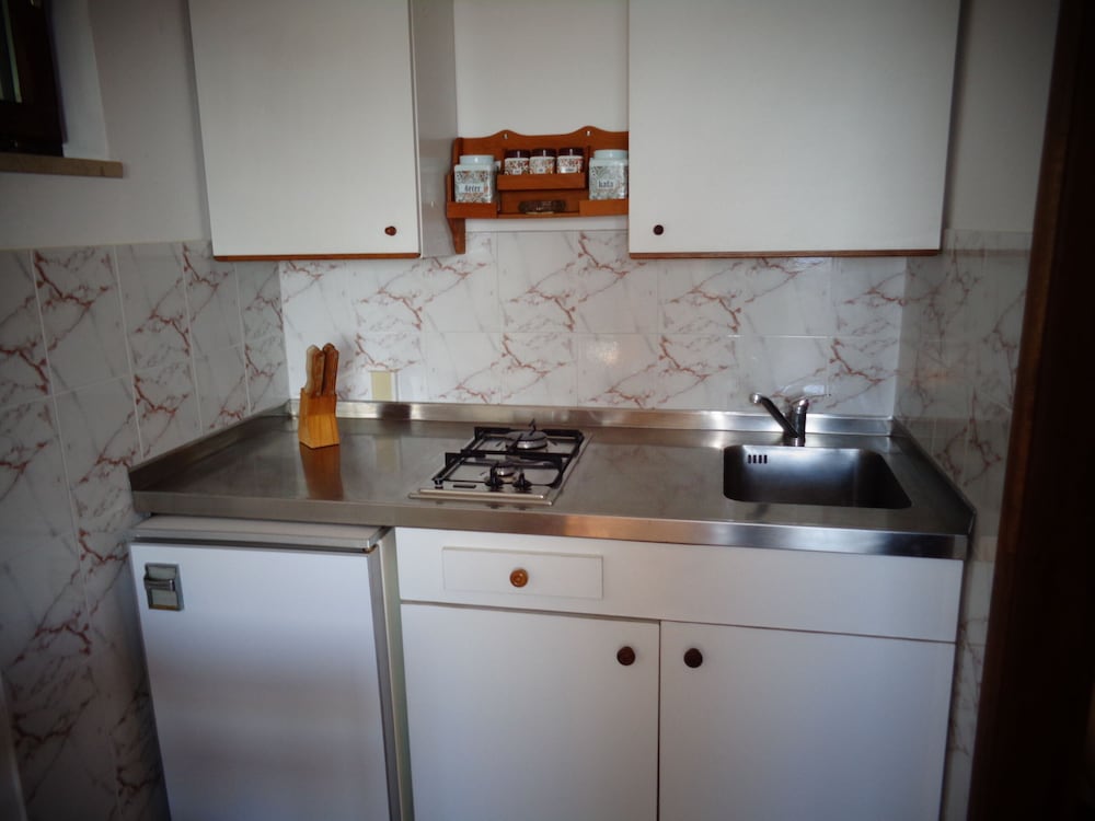 Nice Studio apartments Eduard view 5