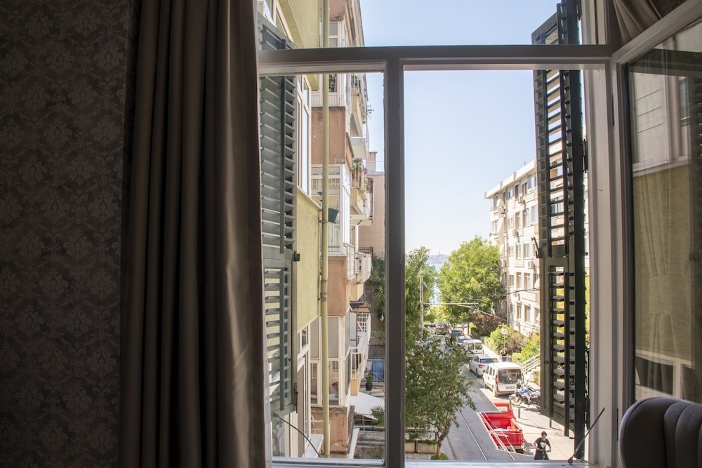 Moda Suit - Image 30