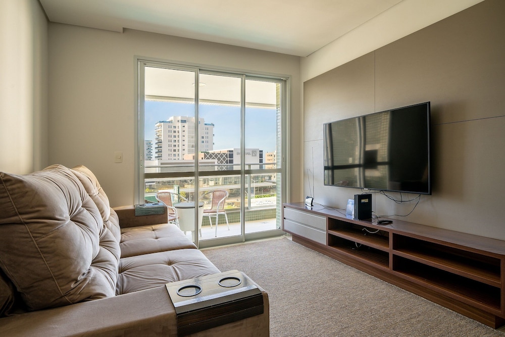 Charming apt w/ Balcony 150m From the Beach Abc0403