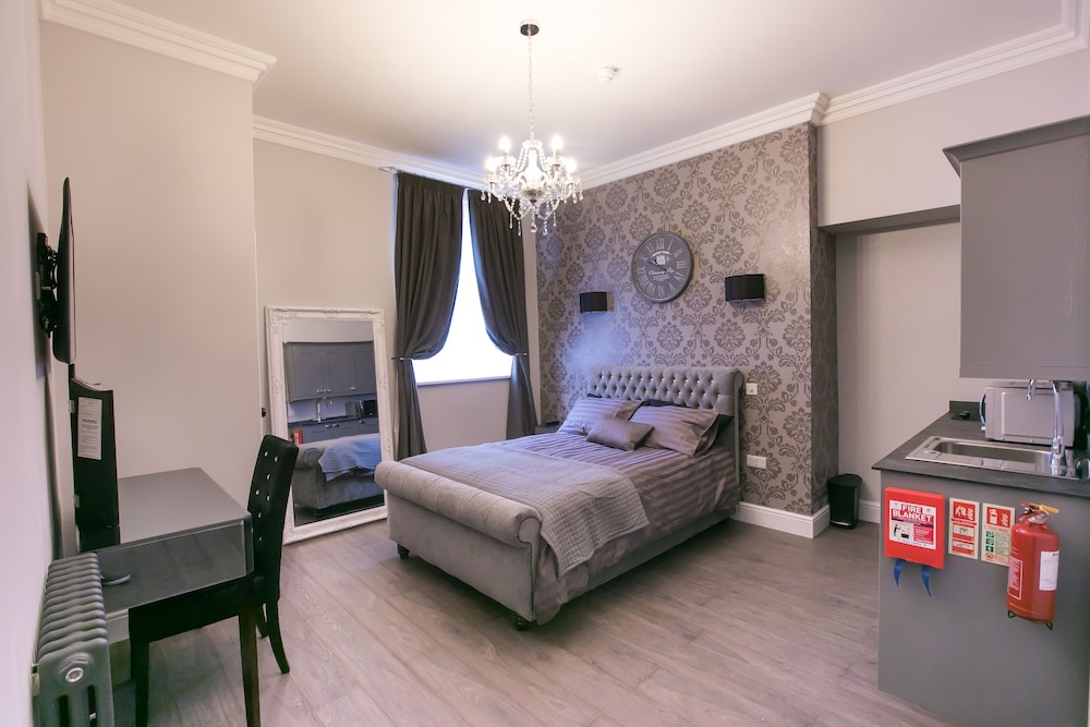 Hotel Number 10 The Abbey - Image 1