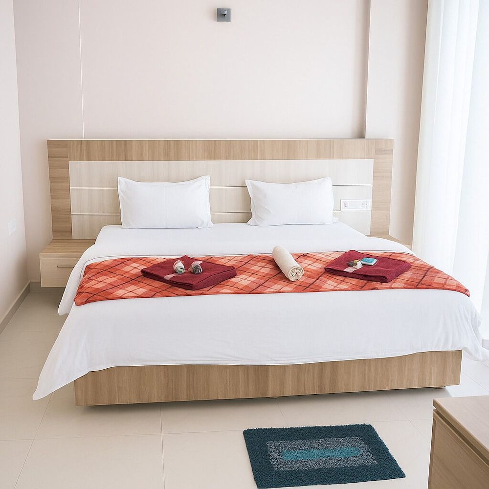 Syrus Hospitality