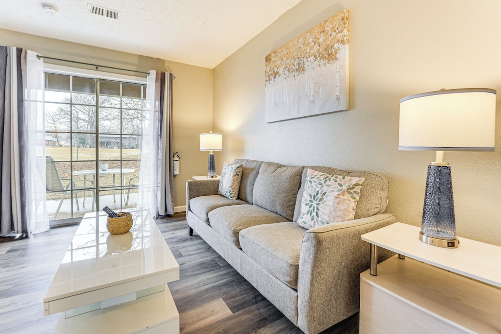 Near Attractions & Shows: Branson Updated Condo