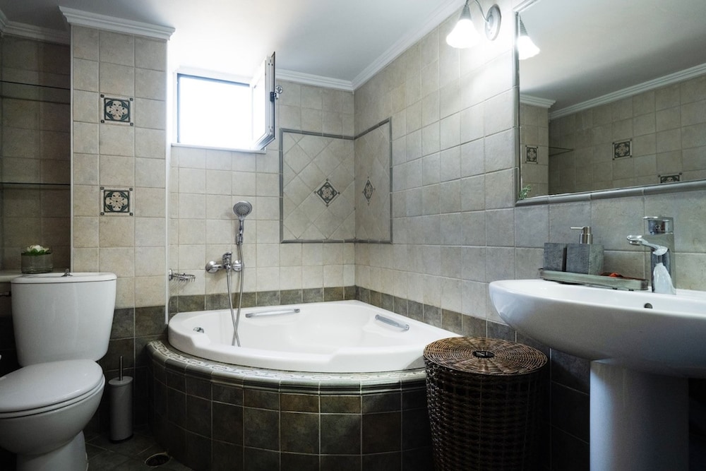 Casa Anthea 3 Bedroom Apartment With Garden