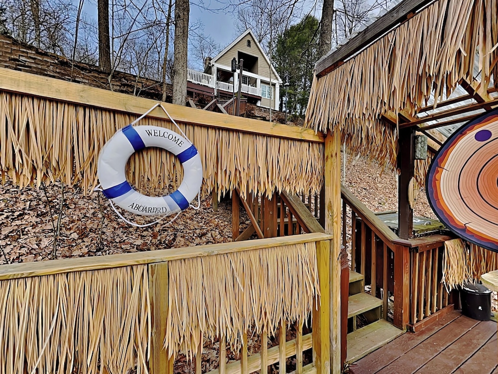A Lakefront Paradise by Taylor Made Deep Creek