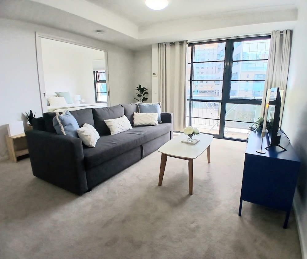 Readyset Apartments on Spencer North