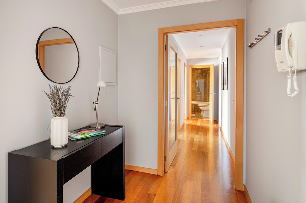 Elegant Flat in Benfica