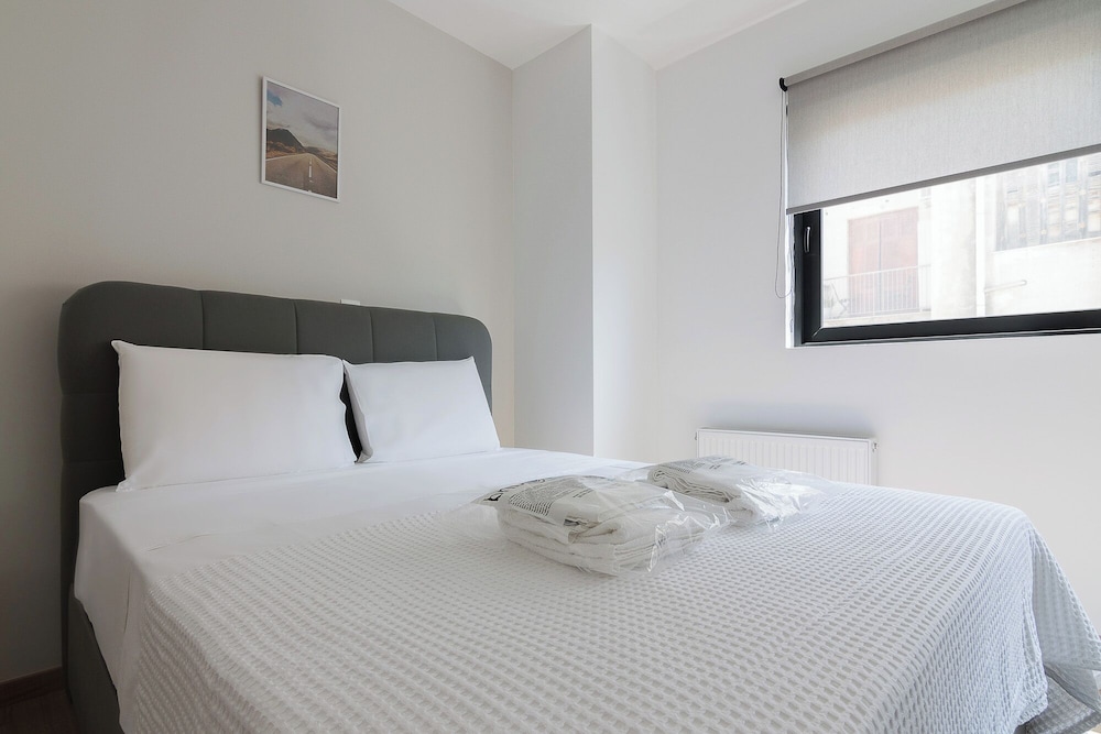 Leochares Lifestyle Apartments