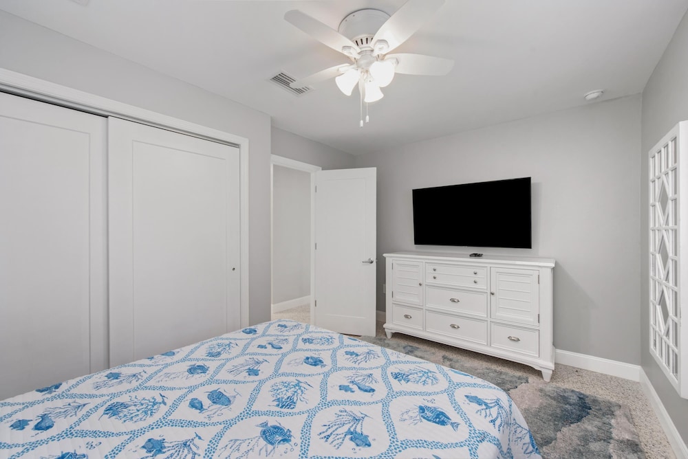Miramar Palms