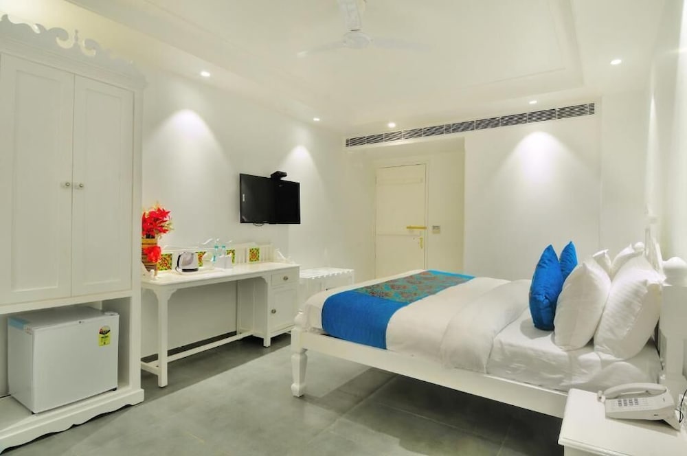 The Pinky Villa Heritage Boutique Suites