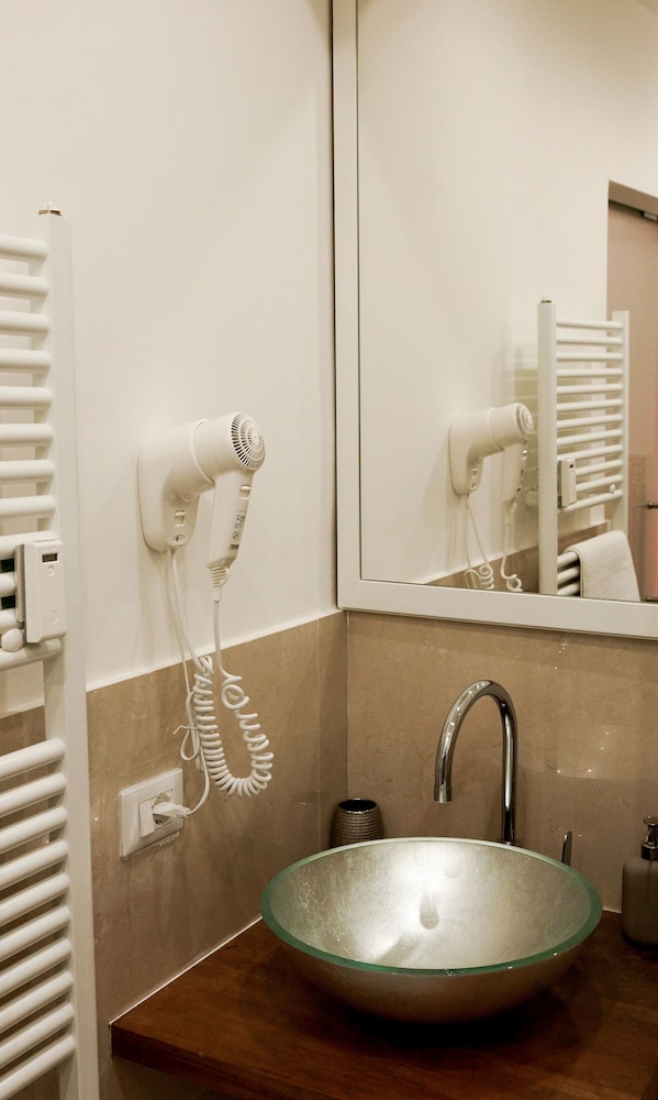 Klemi en Trento — bathroom