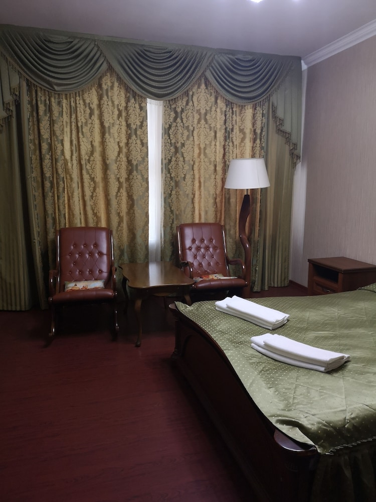 Park Hotel May