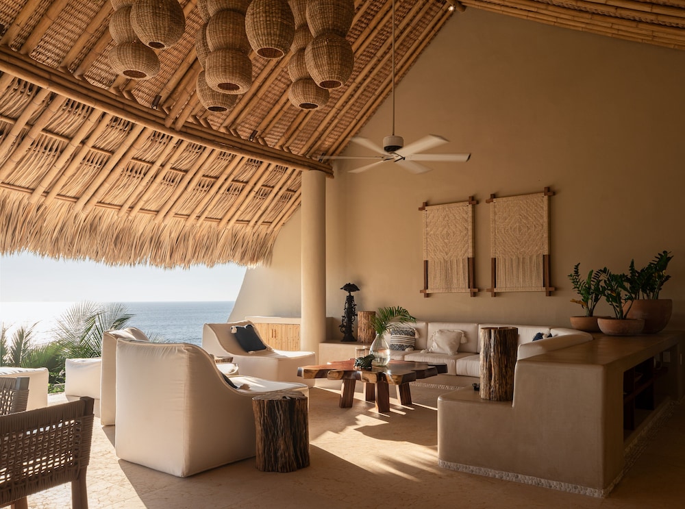 Punta Majahua Condos