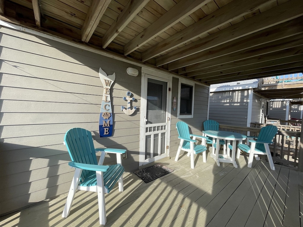 20 Ocean Odyssey Studio Bedroom Condo by RedAwning