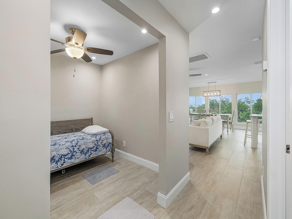 Dolphin Bay by Distinctive Beach Rentals