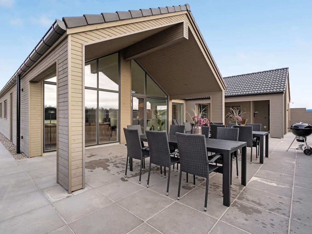 5 Star Holiday Home in Norre Nebel