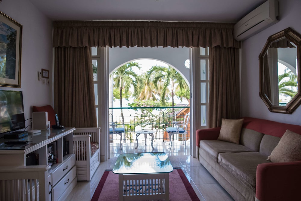 Sandcastles Beach Resort