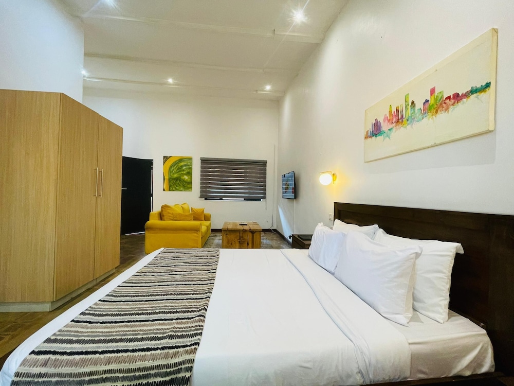 Amaryllis Residences Mount Pleasant