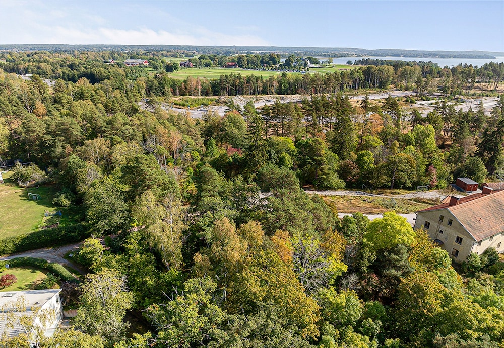 Dream Location With Lake View Near Brohof-golf