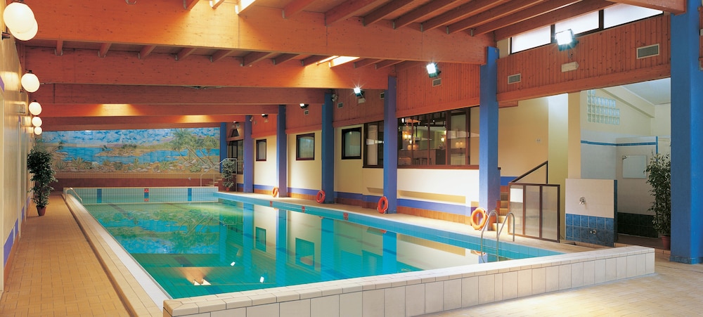 Leo Hotel